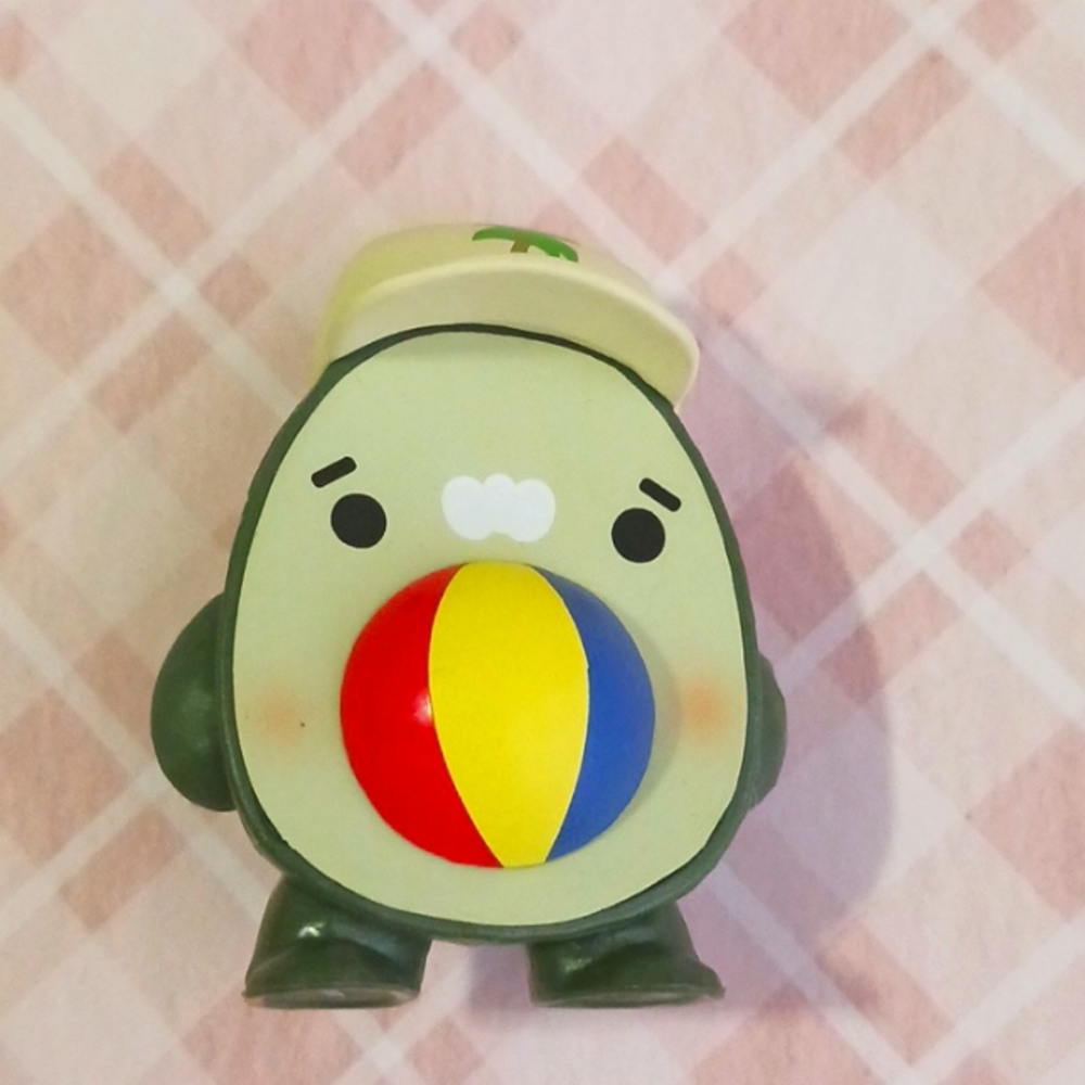 Funko Paka Paka oddvacados Beachball cado✨️ pre-owned ✨️